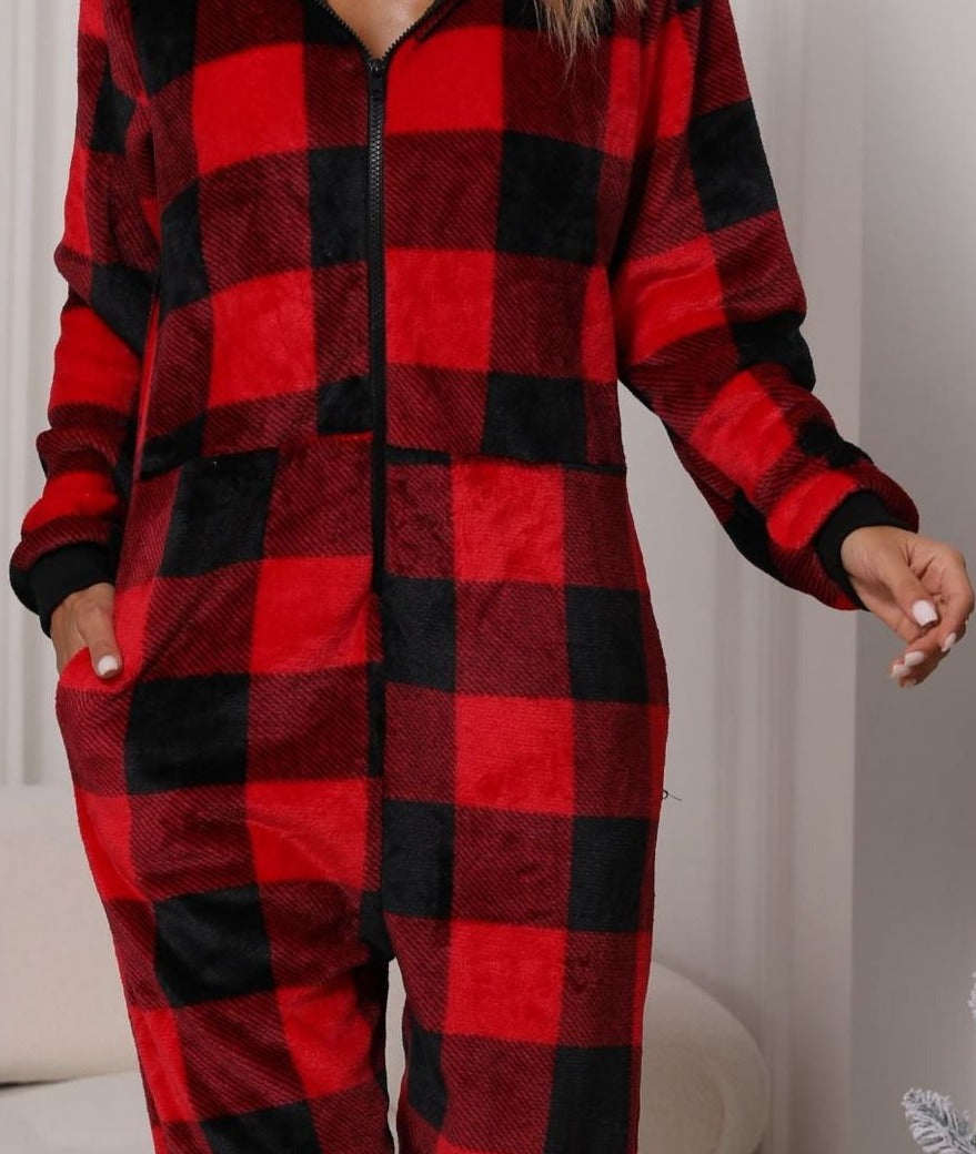 Fall Women round Neck Long Sleeve Flannel Jumpsuit pajama Close up shot of the zipper