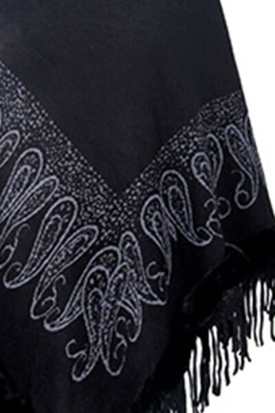 Graphic Fringe Cape Sleeve Poncho